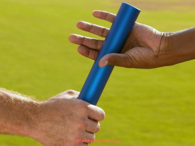 体育直播-世俱杯前锋球员压迫防守数据解析：攻防两端的角色转换
